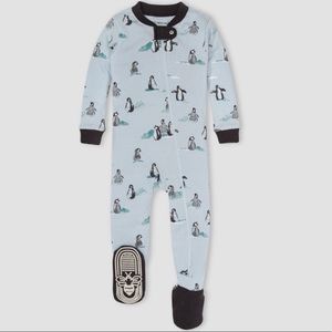 NWT Burt’s Bees Baby Penguin Pajamas Jammies Sleeper